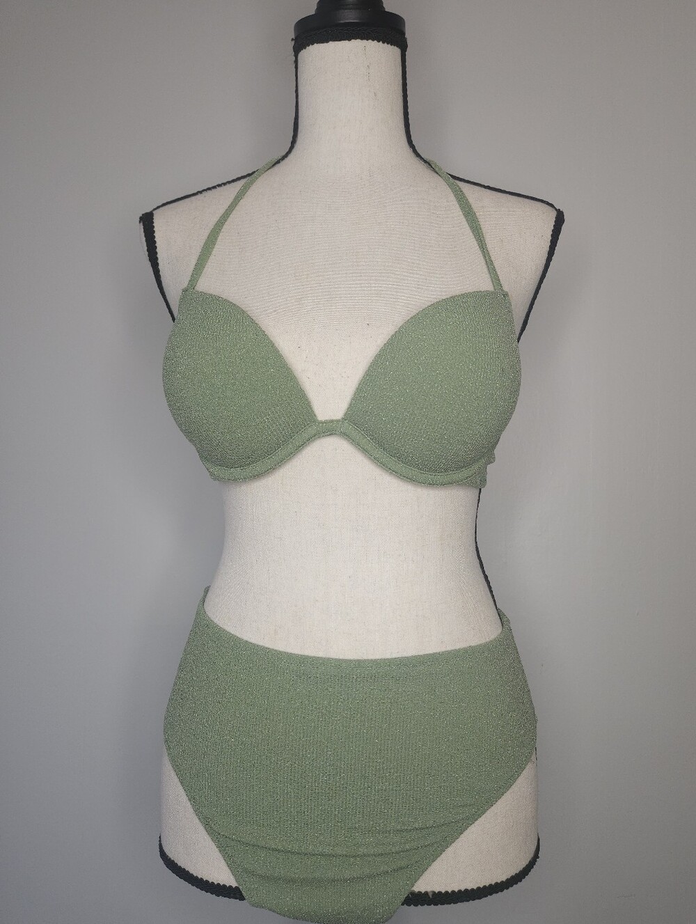Victoria's Secrer Green Women's Tie-Side Bikini Push Up Top & Cheeky Bottom
